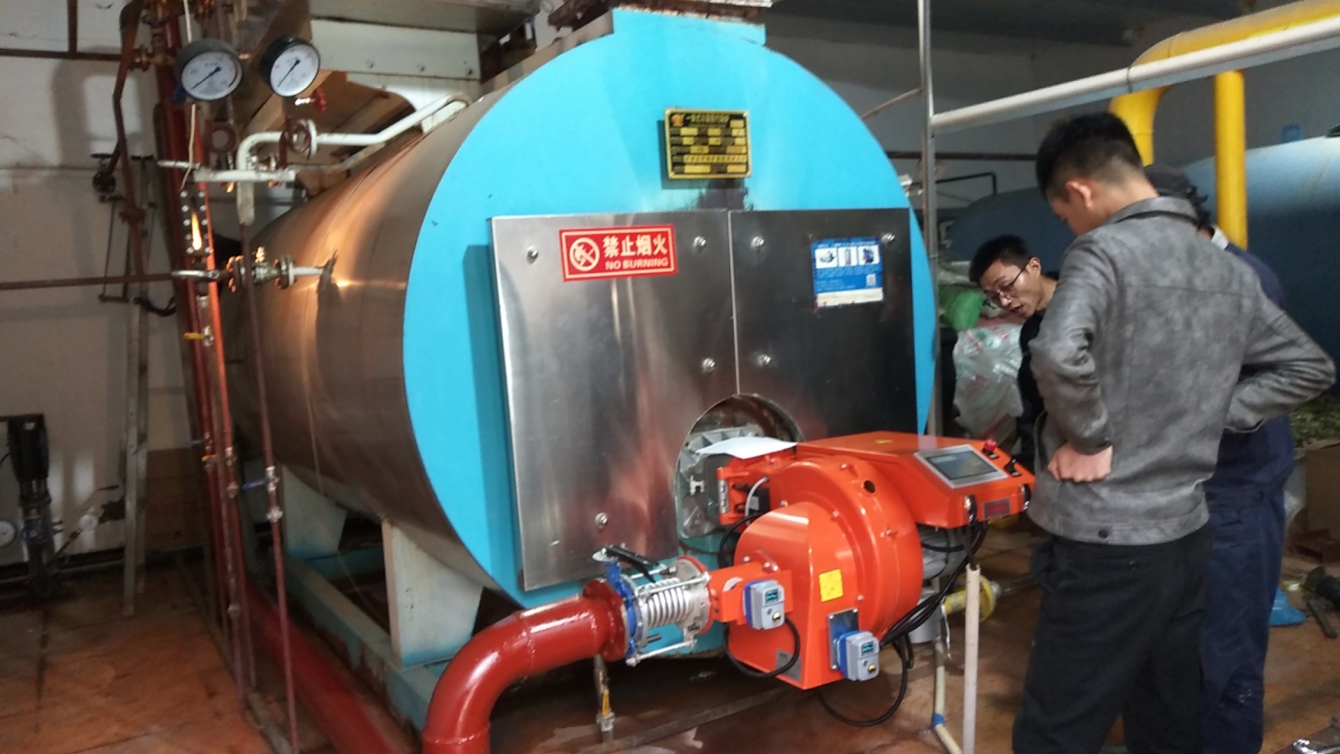 华昌薯业120万大卡燃气锅炉低氮30毫克改造